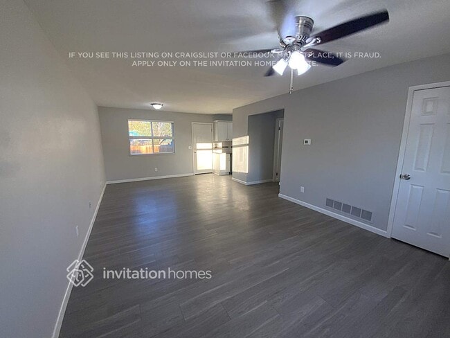 Photo - 10433 Holland Pl