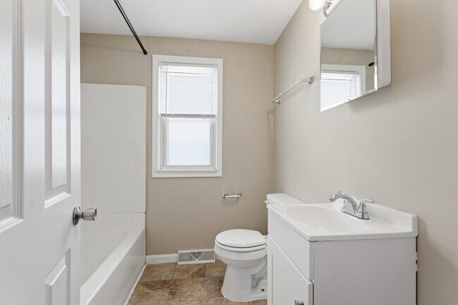 Photo - 12865 Eureka Rd