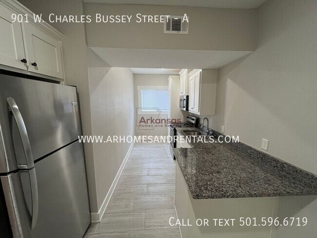 Photo - 901 W Charles Bussey Ave Unit A