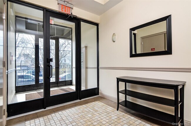 Photo - 30 Elm Pl Unidad 2A