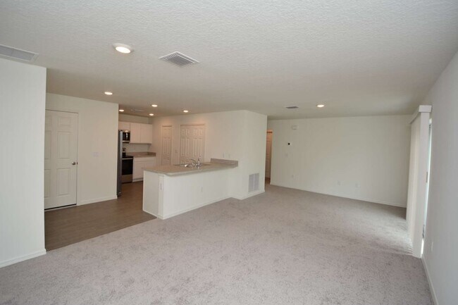 Photo - Charming 3-Bedroom Oasis with 2 Full Baths in Indian Trails