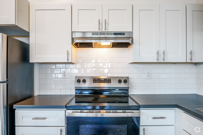 Studio - 1,350SF - Kitchen - Exchange Studios