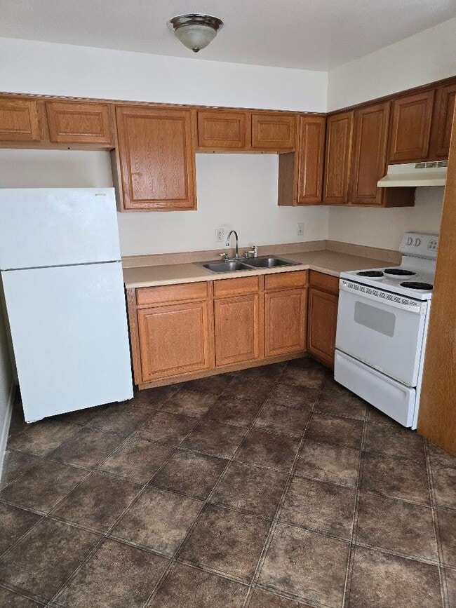 Photo - 3520 Oak Tree Dr Unit 3520 Oaktree Dr.