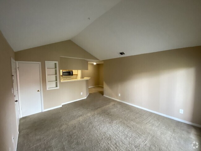 Building Photo - 1 bedroom 1 bath washer and dryer included Rental