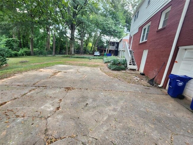 Photo - 2431 N Decatur Rd