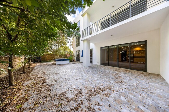 Photo - 3265 Bird Ave Unit 102