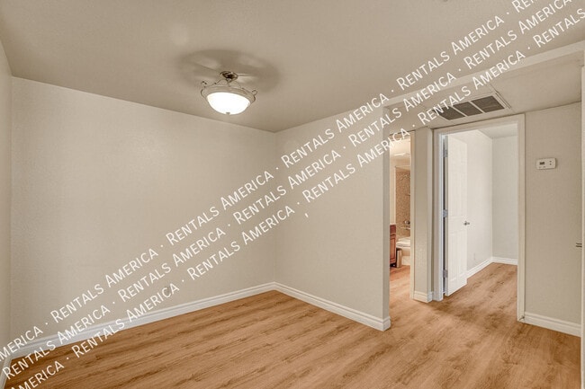 4310 Sandy River Dr