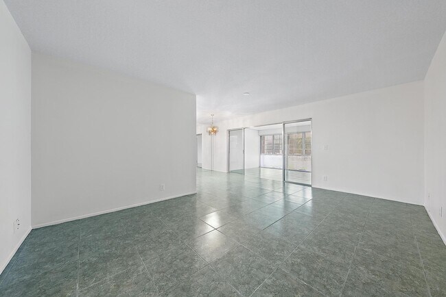 Photo - 2638 Gately Dr E Unit 45
