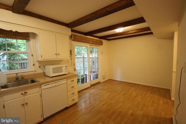 Photo - 2959 Cashel Ln