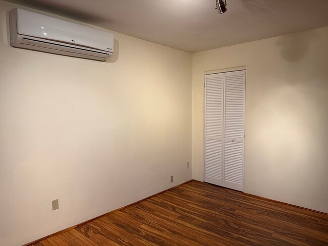 Photo - 4210 Ravine Rd