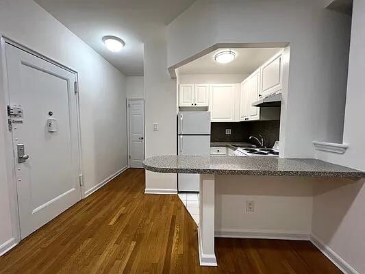 Building Photo - 151 E 81st St Rental