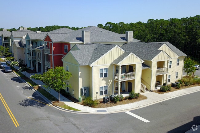 The Apartments at Shade Tree