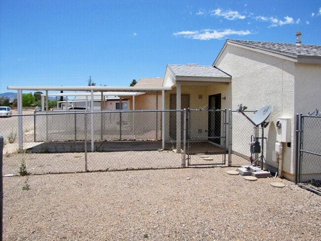 752 S Sunset Vista Dr