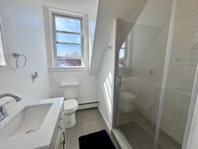 Photo - 8 Trafford St Unidad 2