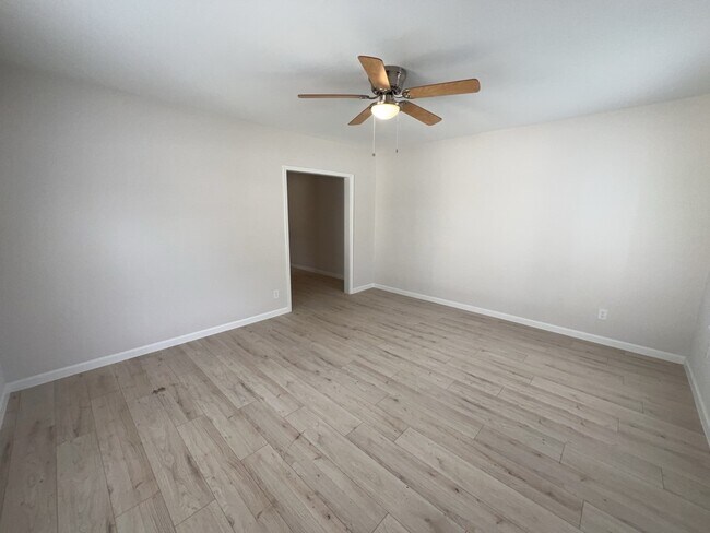 Photo - 1008 Studewood St