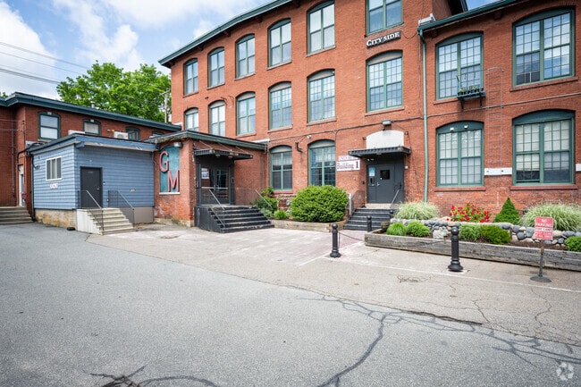 Front Building Entrances - Geneva Mills