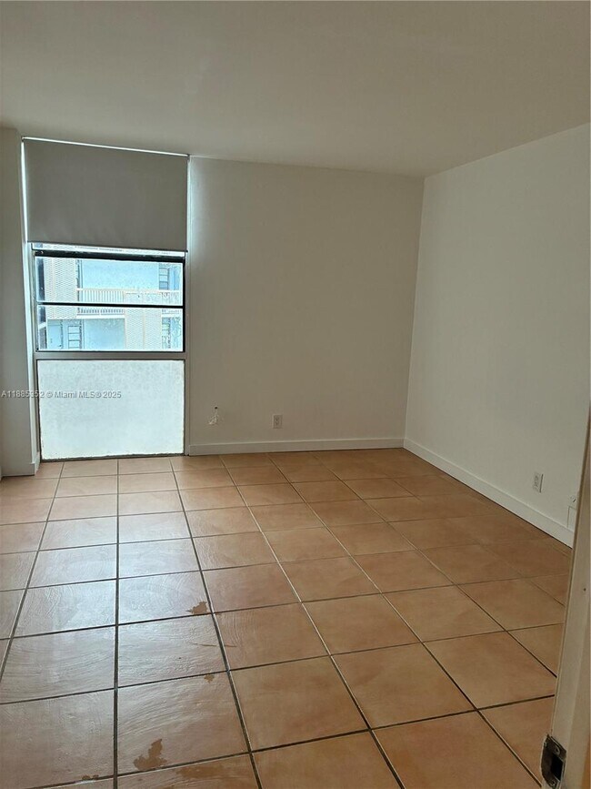 Photo - 1 bedroom in Aventura FL 33180