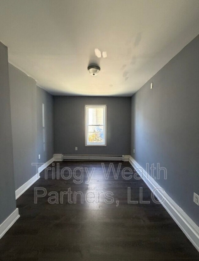 Photo - 74 Park St Unit 1
