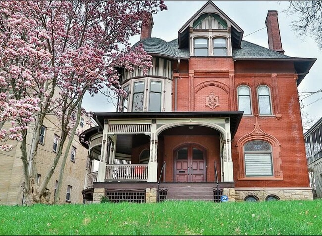 Photo - 2331 Park Ave Unidad 3