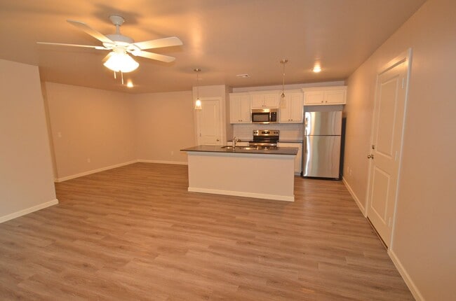 Photo - 11225 Howard Dr Unit 11225 Howard Dr