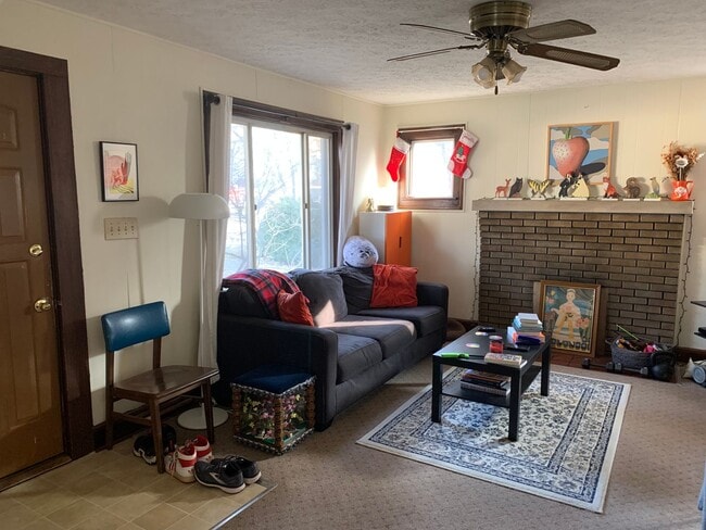 Photo - 2 Bed/2 Bath Home Just Minutes Away From Switchyard Park! - Available July 2026