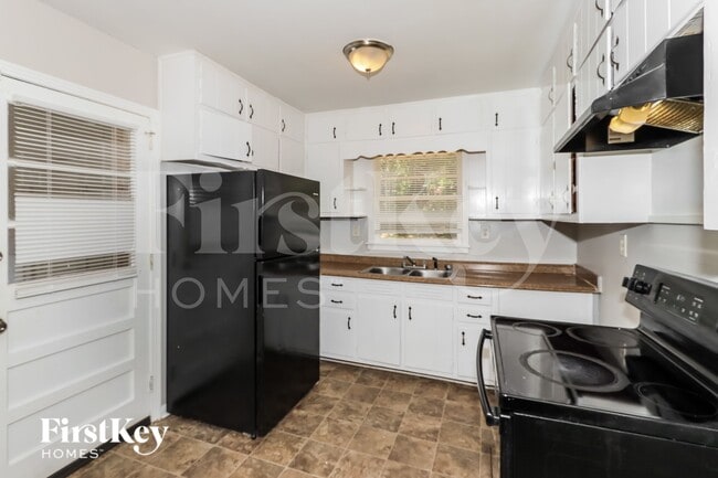 Photo - 2392 Hopewell Ln