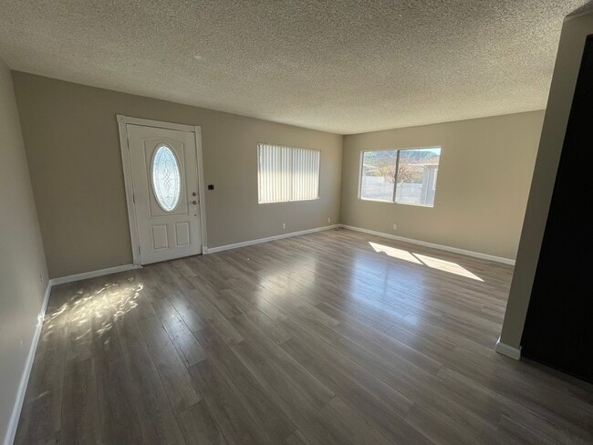 Photo - 28164 Robin Ave Unit Robin