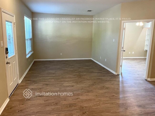 Photo - 701 Sage Brush Dr