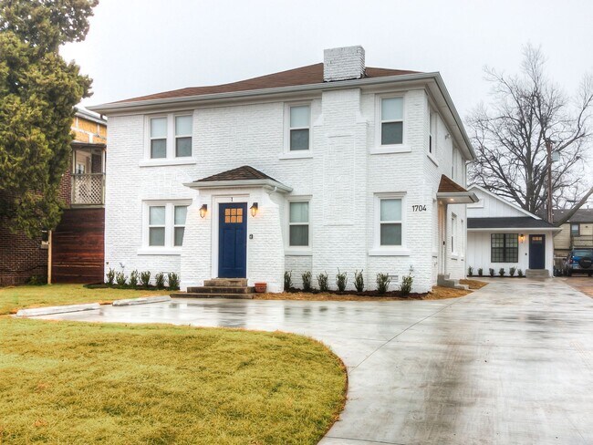 Photo - Heart of Plaza District Unidad #2