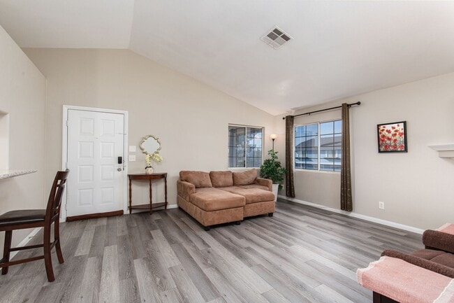 Photo - 2nd floor unit in gated community with pool/spa/tennis