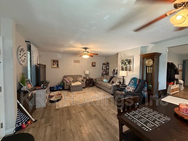 Photo - 1124 Myrtle St