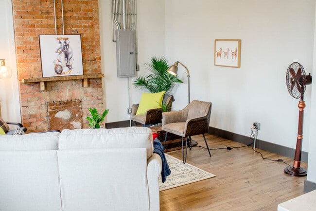 Photo - 1423 Pleasant St Unidad ID1056037P