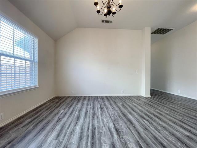 Photo - 1004 Southfork Dr