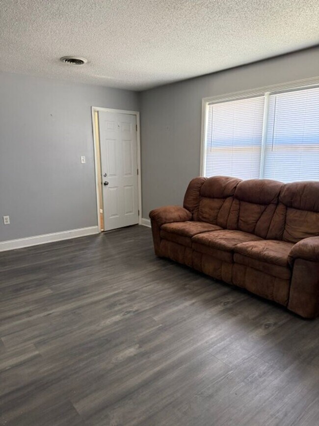 405 S Main St Unit C
