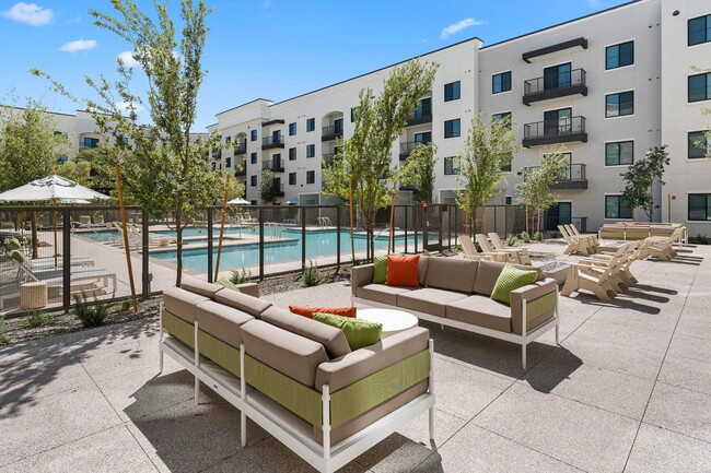 Building Photo - Alta Dove Valley