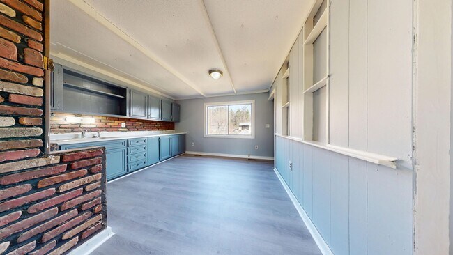 Photo - Madison Schools, 3 Bedroom Ranch!