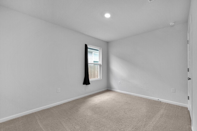 Photo - 5631 Guinevere Ln