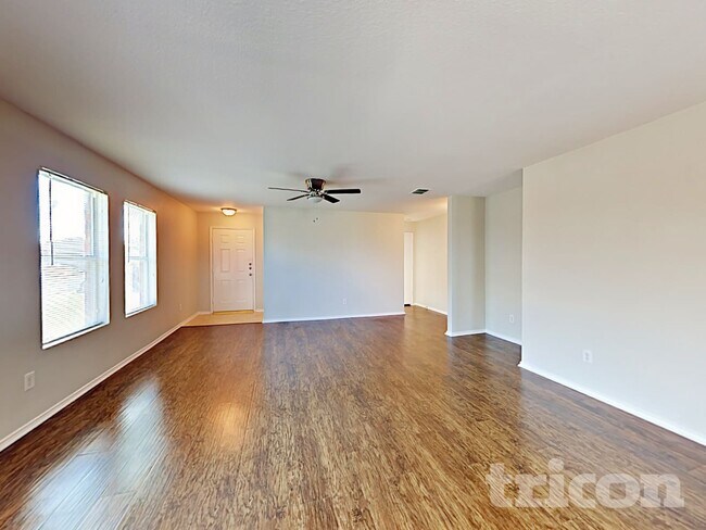 Photo - 2513 Thousand Oaks Dr