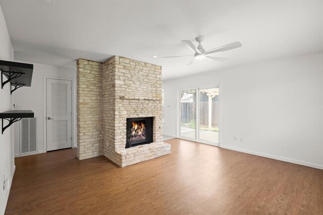 Photo - 1212 Dunstan Dr