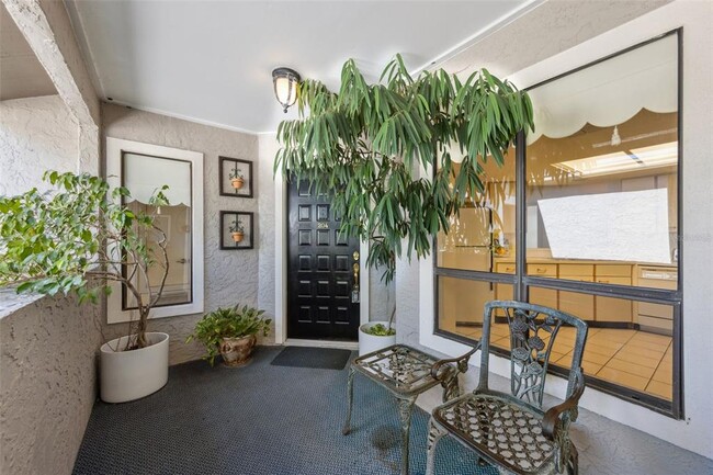 Building Photo - 300 N Shadowbay Blvd Unit 204