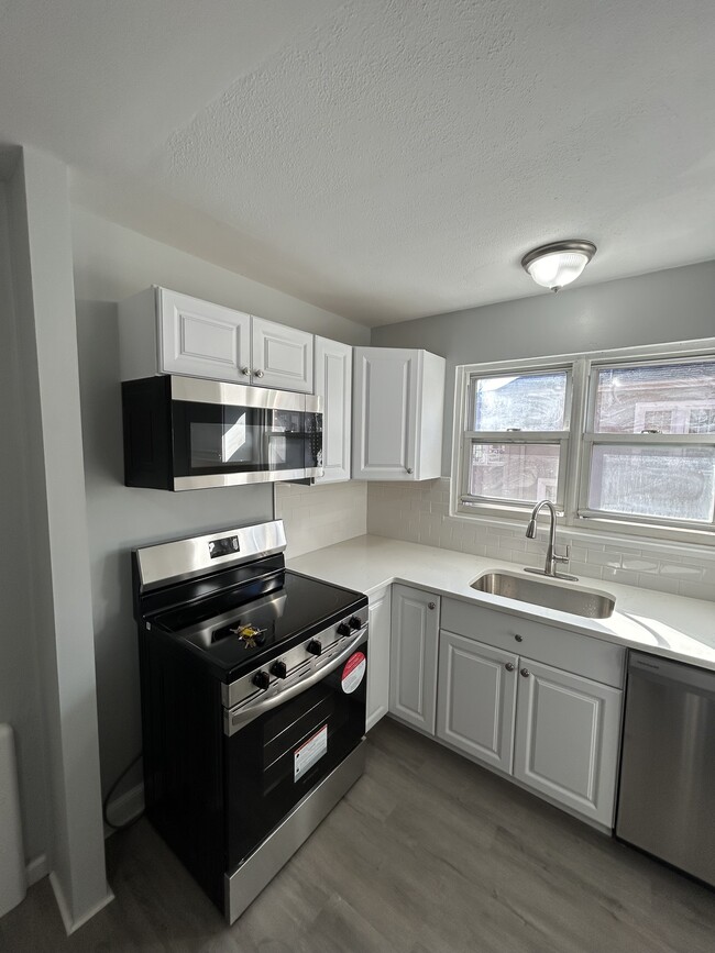 Photo - 877 Farmington Ave Condo Unit 879-204