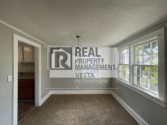 Photo - 2677 Napier Ave