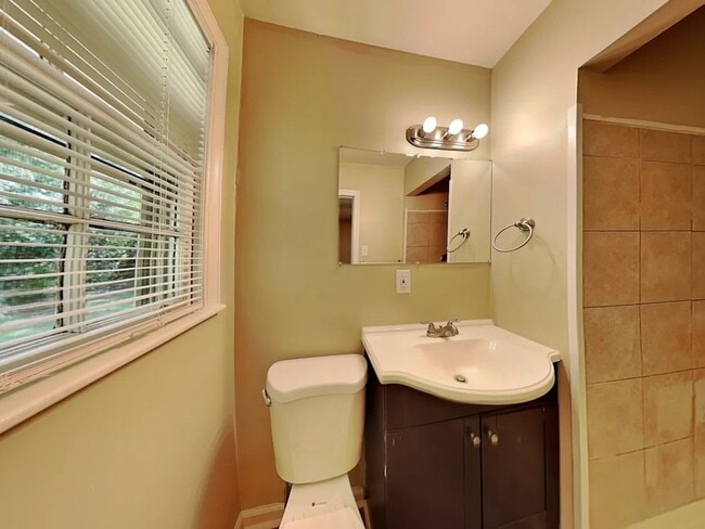 Photo - 4556 Wesley Dr