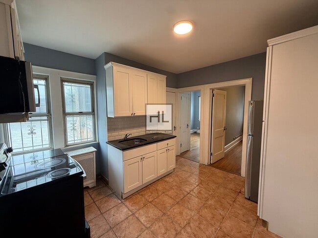 Photo - FOREST AVENUE Unit 2