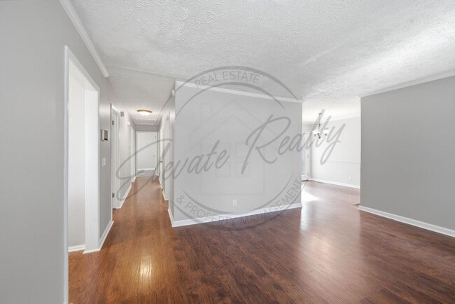 Photo - 722 Heritage Square Dr