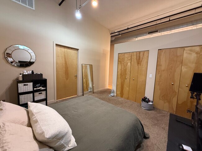 Photo - 1224 W Van Buren St Unit 607