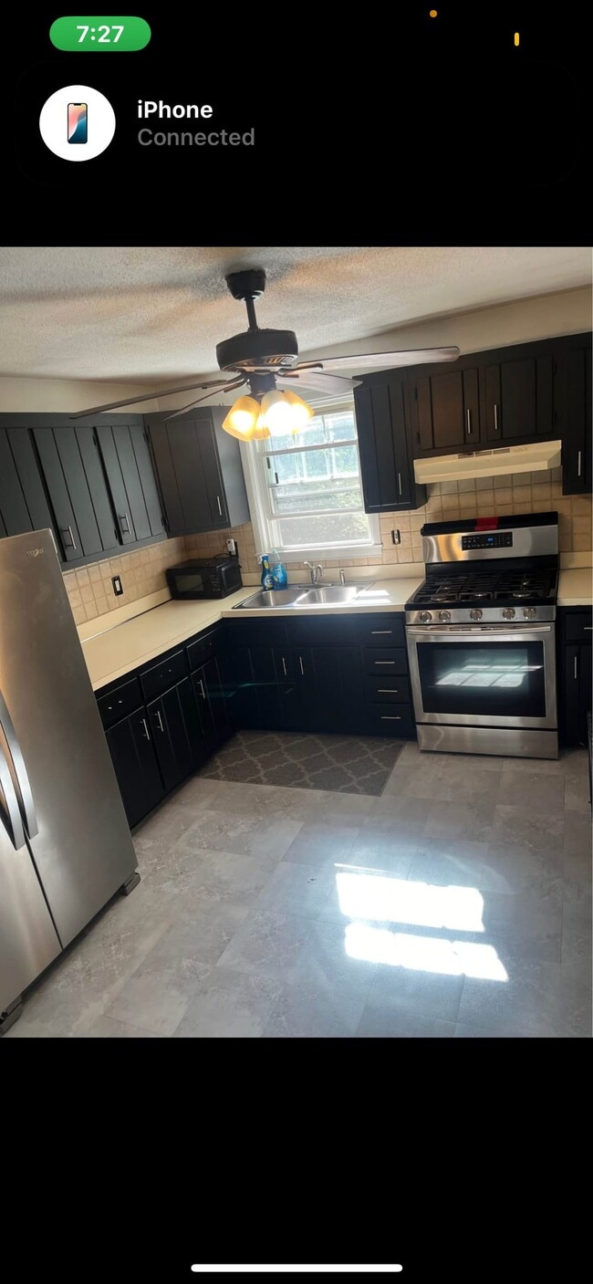 Building Photo - 46 N Main St