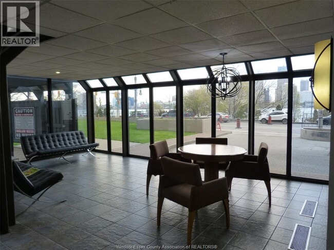 Photo - 111 Riverside Dr E Unité 616