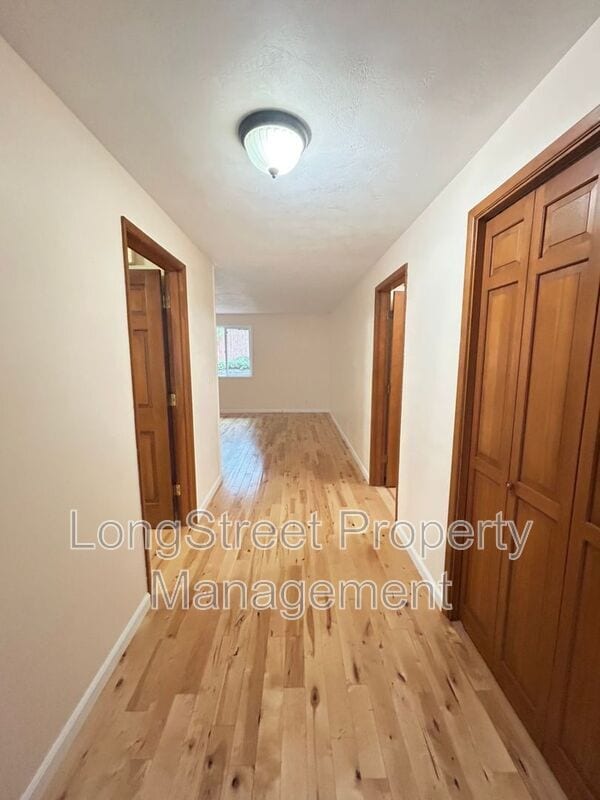 Photo - 3325 NW Circle Blvd