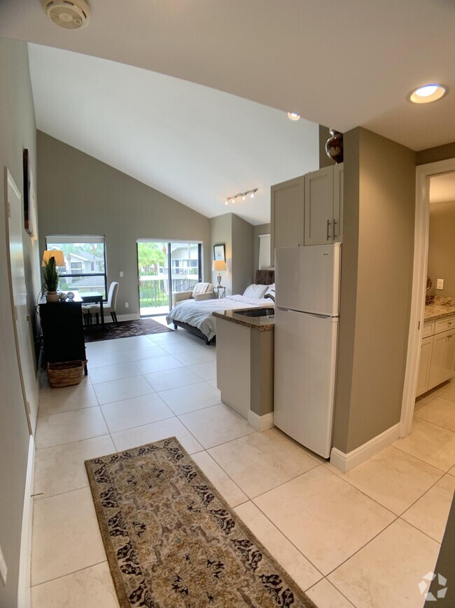 Building Photo - 11863 Wimbledon Cir Unit 503 Rental